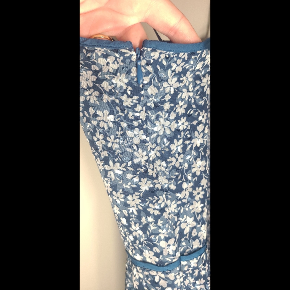 🆕️ Ali & Jay Blue & White Floral Cropped Jumpsuit - Picture 10 of 16